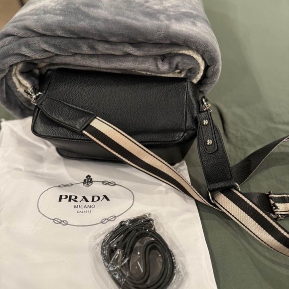 Prada Black Flap bag Medium Size 2 Shoulder Straps Silver Hardware - Picture 10 of 10